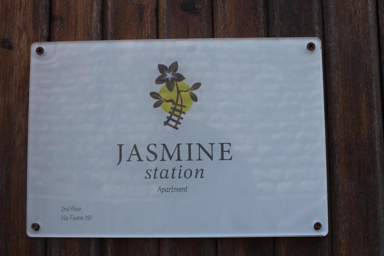 Jasmine Station - Cinque Terre Apartment ลาสเปเซีย ภายนอก รูปภาพ
