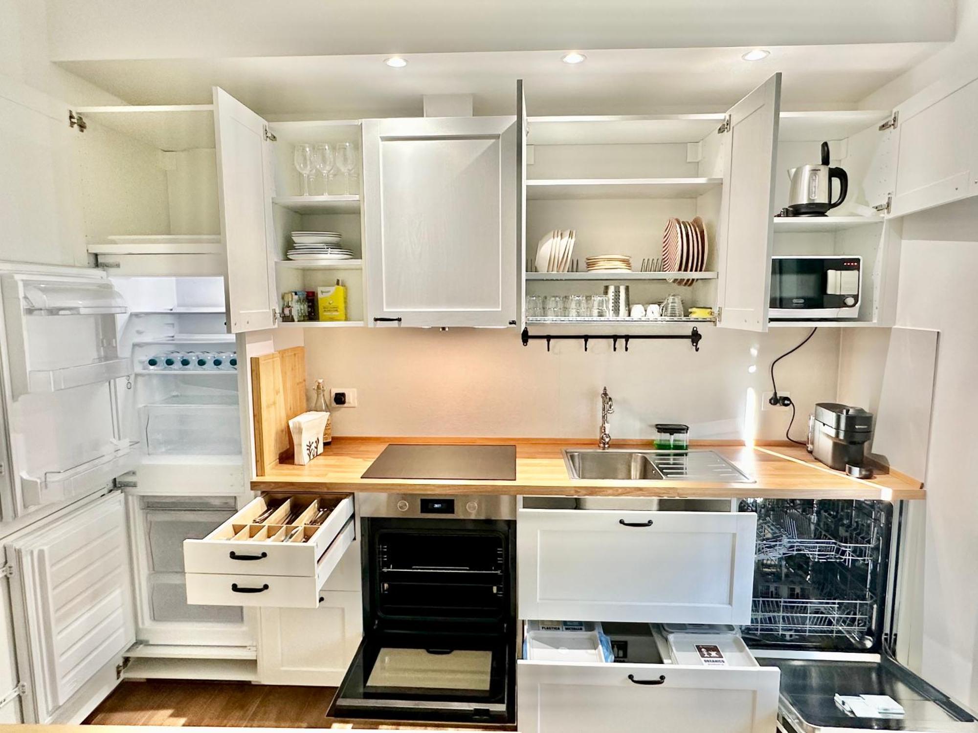 Jasmine Station - Cinque Terre Apartment ลาสเปเซีย ภายนอก รูปภาพ