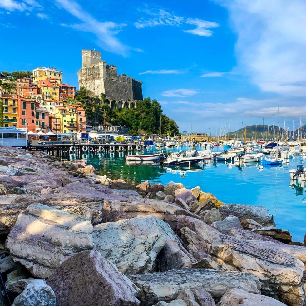 Jasmine Station - Cinque Terre Apartment ลาสเปเซีย ภายนอก รูปภาพ